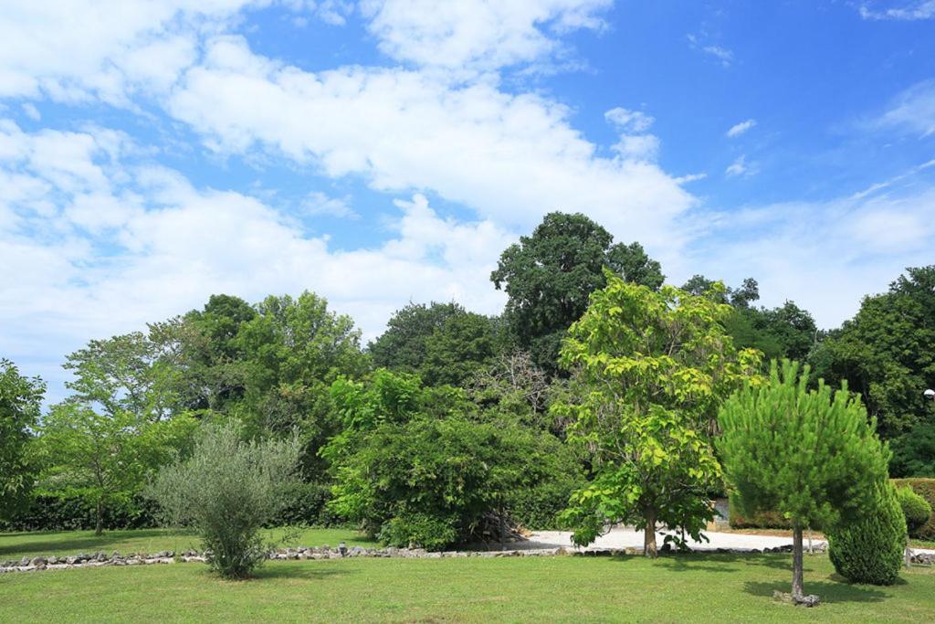 Gite Et Studios Les Barongeres Farges-les-Chalon Exteriör bild