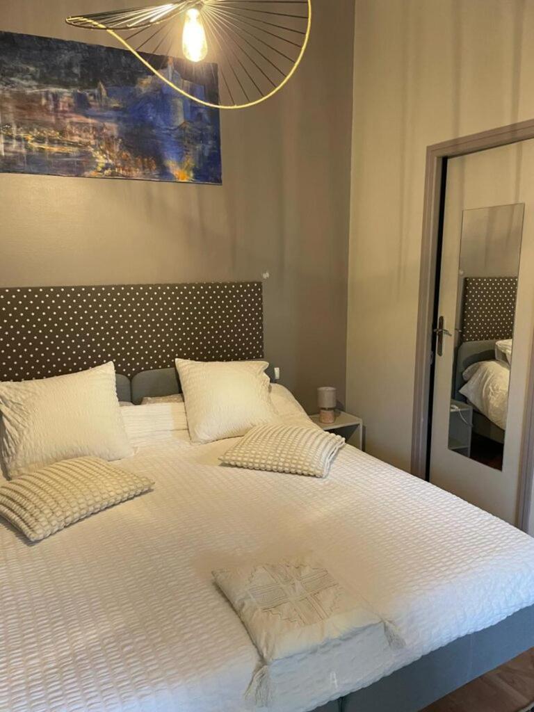 Gite Et Studios Les Barongeres Farges-les-Chalon Exteriör bild