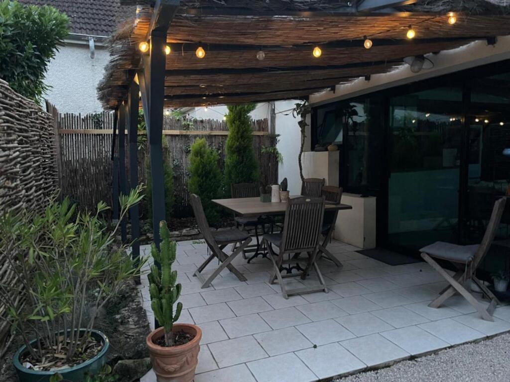 Gite Et Studios Les Barongeres Farges-les-Chalon Exteriör bild