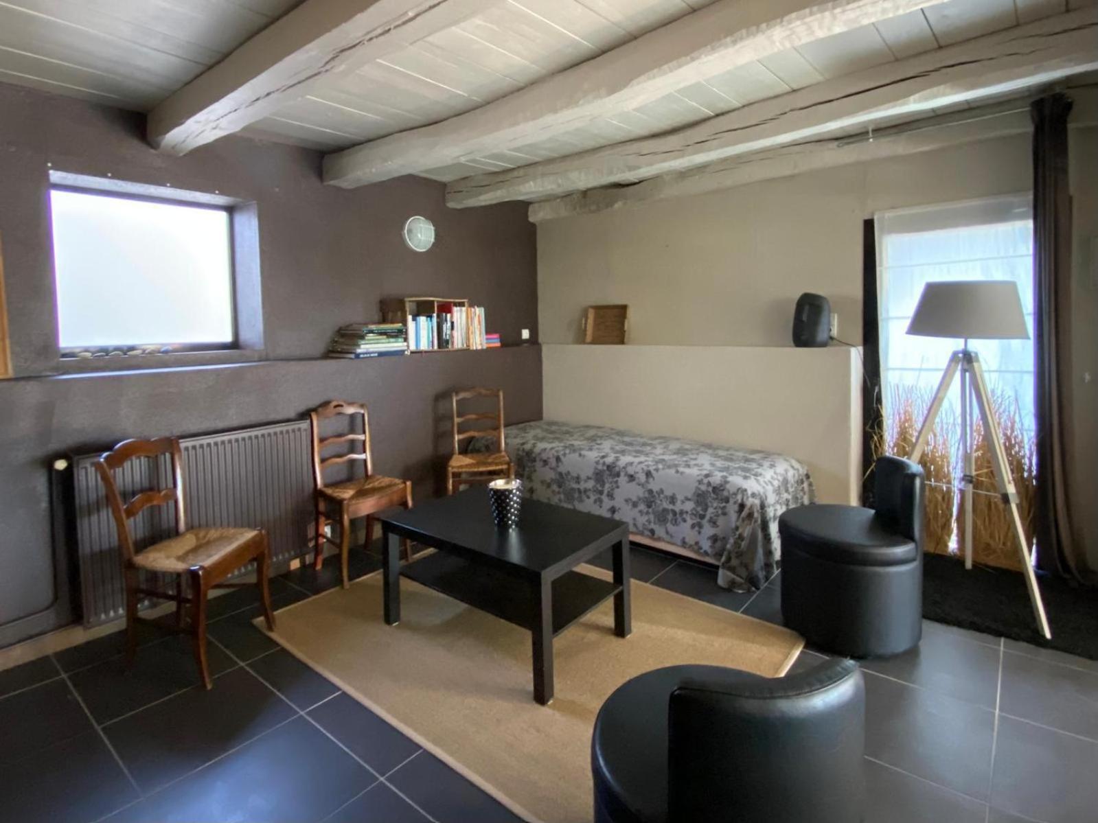 Gite Et Studios Les Barongeres Farges-les-Chalon Exteriör bild
