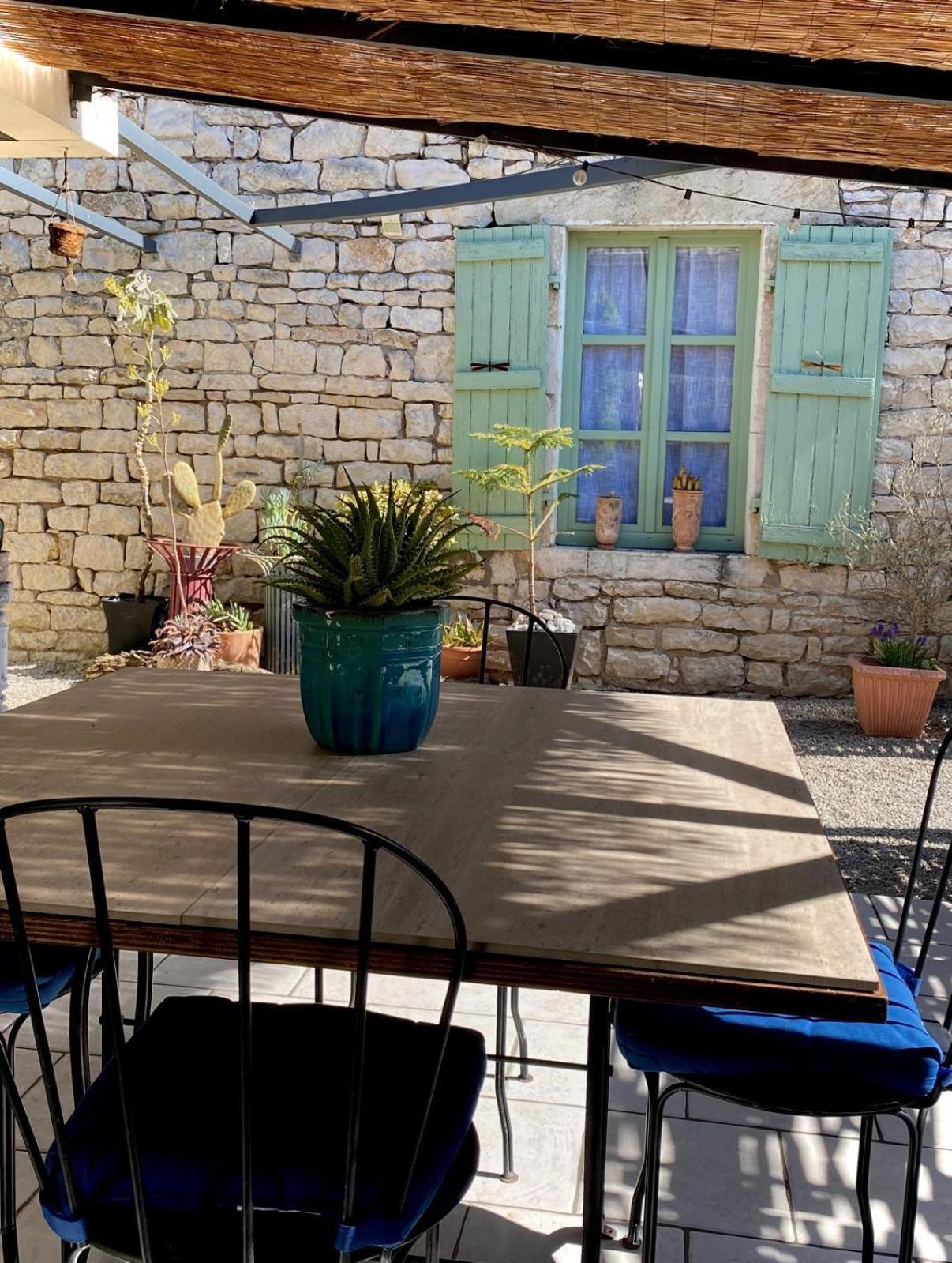 Gite Et Studios Les Barongeres Farges-les-Chalon Exteriör bild
